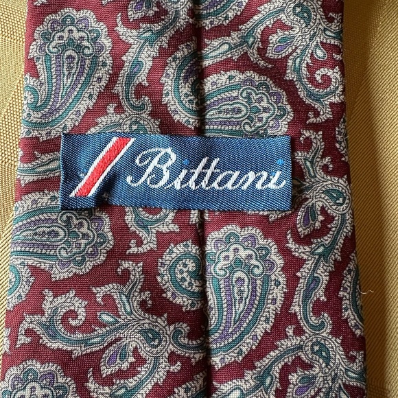 Paisley Patterned Tie - Burgundy and‎ Blue - Picture 3 of 4